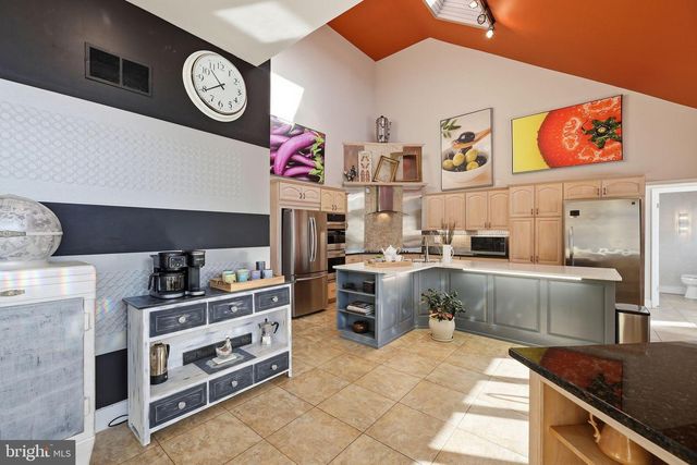 52 PHILLIPS RD, Hainesport, NJ 08036