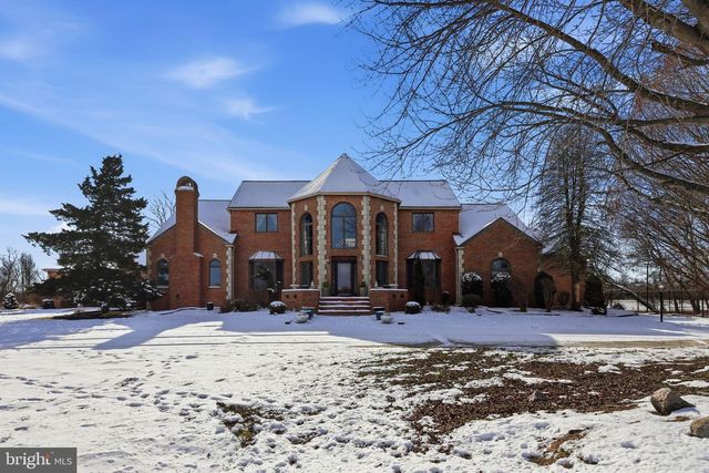 52 PHILLIPS RD, Hainesport, NJ 08036