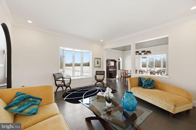 52 PHILLIPS RD, Hainesport, NJ 08036