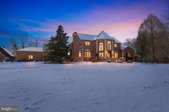 52 PHILLIPS RD, Hainesport, NJ 08036