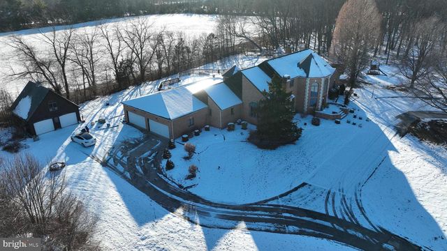 52 PHILLIPS RD, Hainesport, NJ 08036