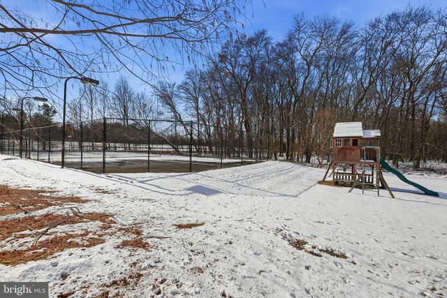 52 PHILLIPS RD, Hainesport, NJ 08036