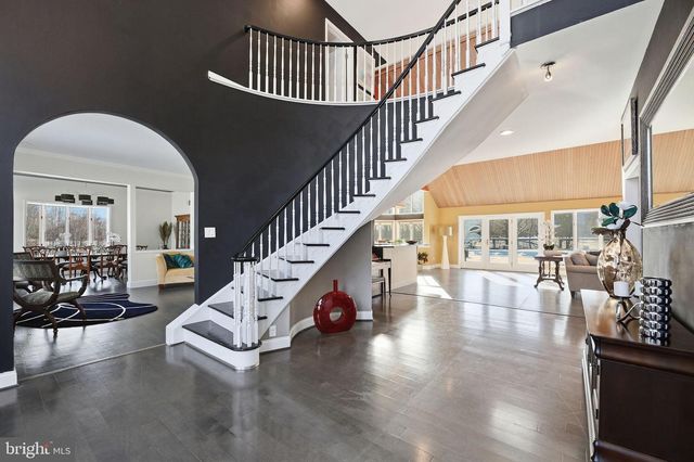 52 PHILLIPS RD, Hainesport, NJ 08036