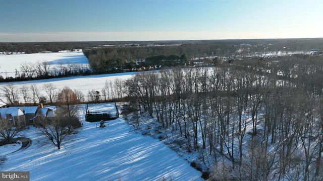 52 PHILLIPS RD, Hainesport, NJ 08036