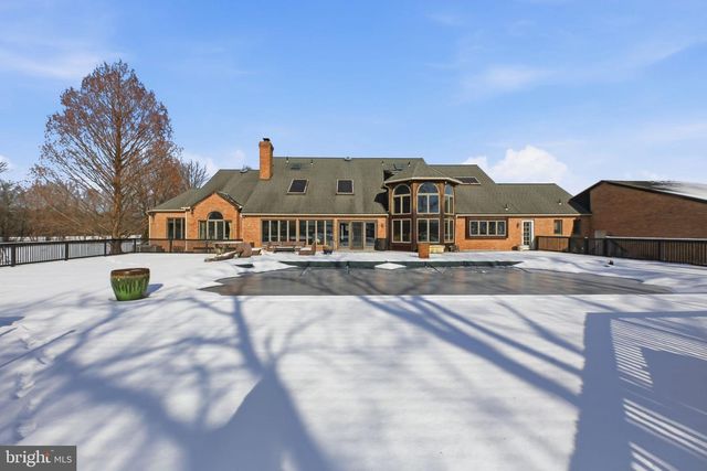 52 PHILLIPS RD, Hainesport, NJ 08036