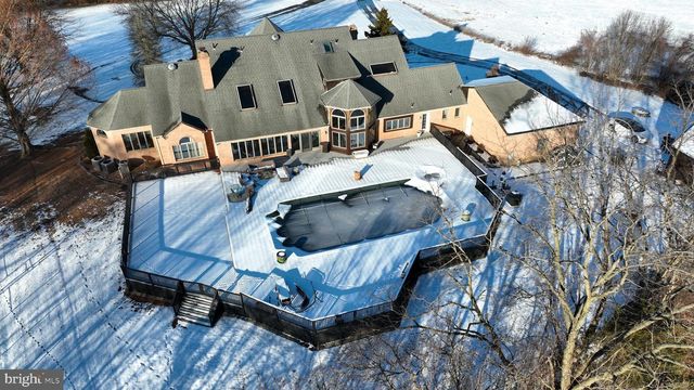 52 PHILLIPS RD, Hainesport, NJ 08036