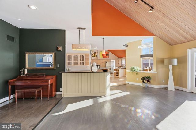 52 PHILLIPS RD, Hainesport, NJ 08036