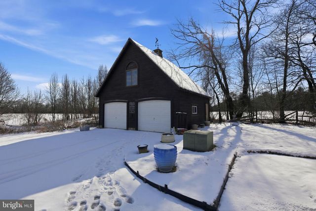 52 PHILLIPS RD, Hainesport, NJ 08036