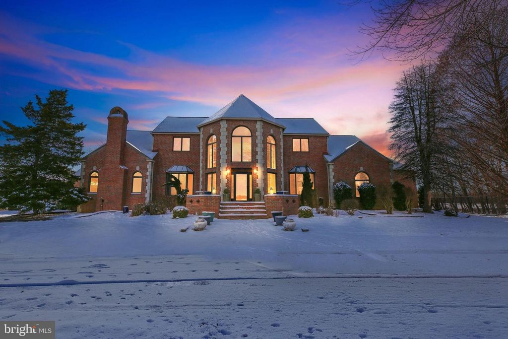 52 PHILLIPS RD, Hainesport, NJ 08036