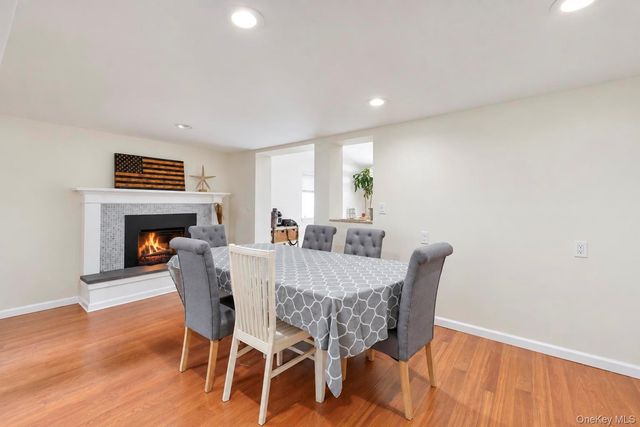 4 Bud Court, East Setauket, NY 11733
