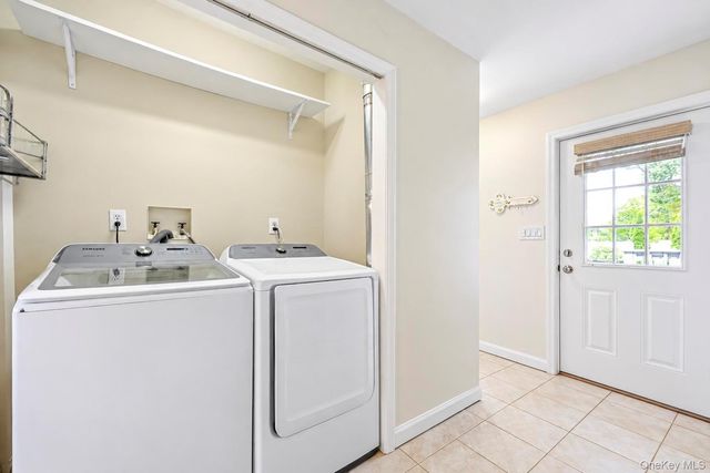 4 Bud Court, East Setauket, NY 11733