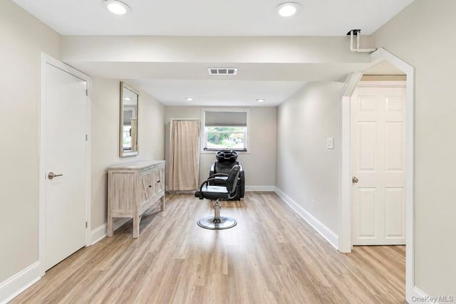 4 Bud Court, East Setauket, NY 11733
