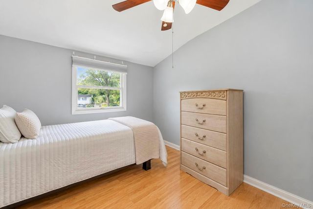 4 Bud Court, East Setauket, NY 11733