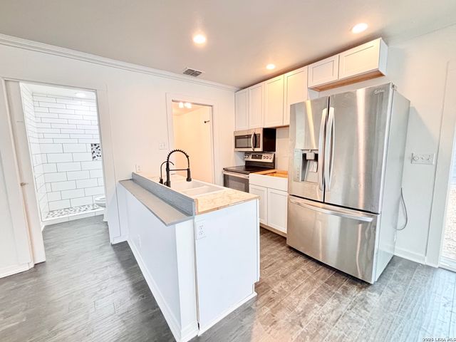 4915 Nuthatch St, San Antonio, TX 78217