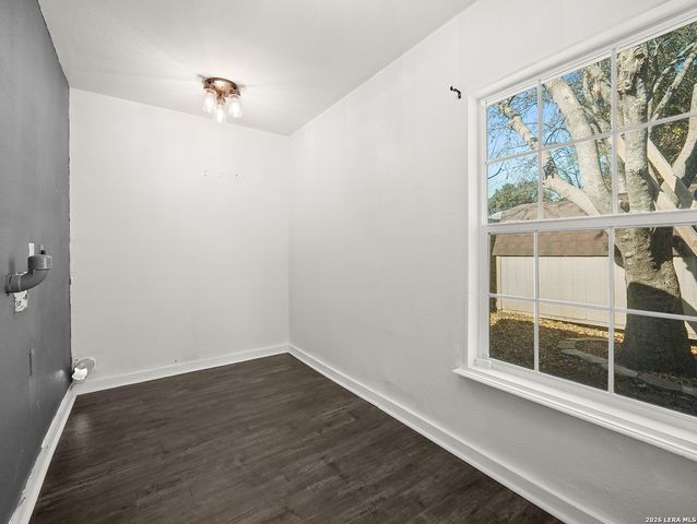 4915 Nuthatch St, San Antonio, TX 78217