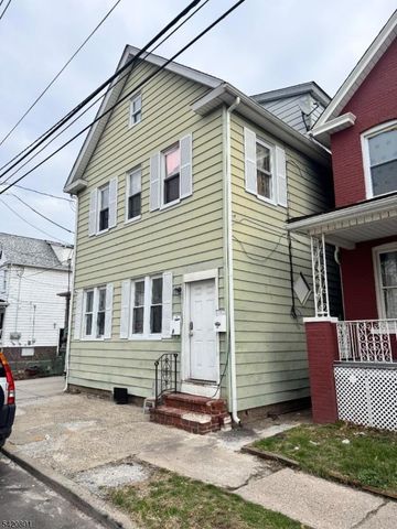 23 Home St, Franklin Twp., NJ 08873
