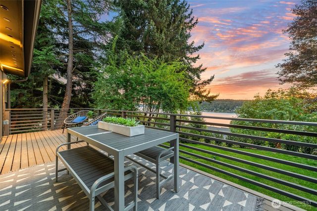 6123 110th Avenue SE, Bellevue, WA 98006