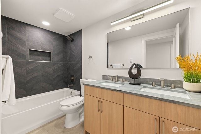 6123 110th Avenue SE, Bellevue, WA 98006