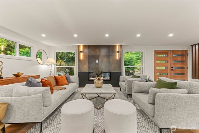 6123 110th Avenue SE, Bellevue, WA 98006