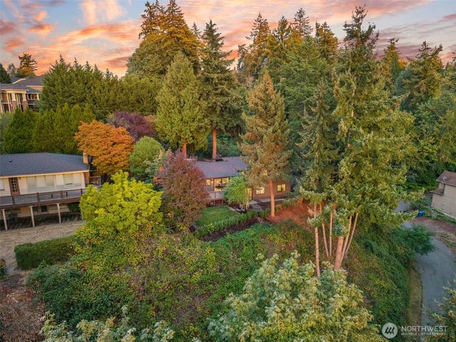 6123 110th Avenue SE, Bellevue, WA 98006