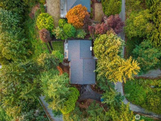 6123 110th Avenue SE, Bellevue, WA 98006