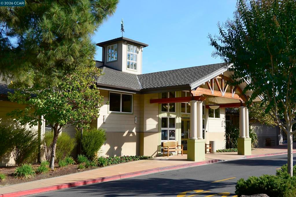 Image 45 of property listing at 1916 Golden Rain Rd 3, Walnut Creek, CA 94595
