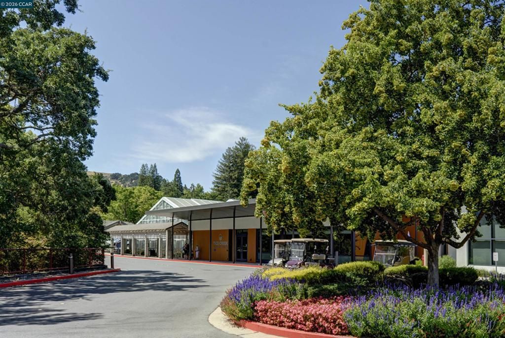 Image 50 of property listing at 1916 Golden Rain Rd 3, Walnut Creek, CA 94595