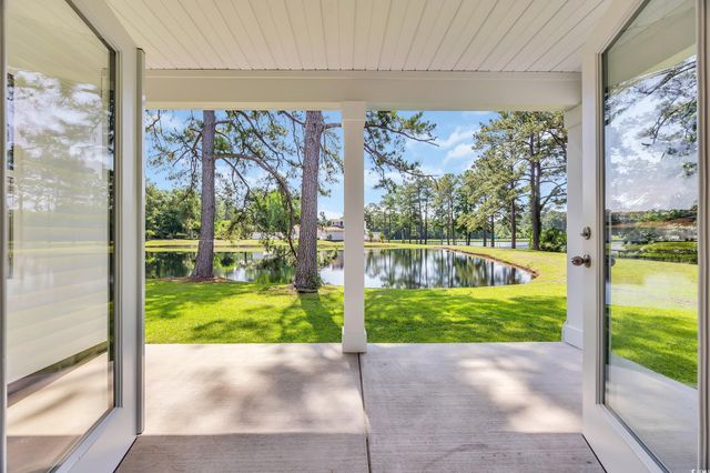 2588 Lake Vista Dr., Little River, SC 29566