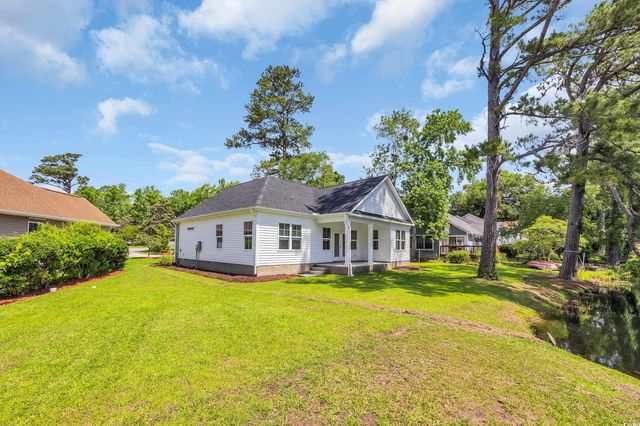 2588 Lake Vista Dr., Little River, SC 29566