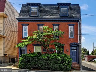 9 N 6TH ST, Pottsville, PA 17901