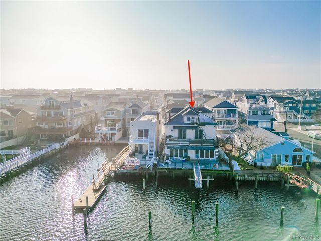 925 W Park Avenue, Long Beach, NY 11561