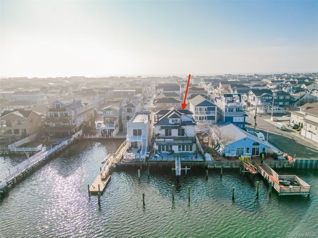 925 W Park Avenue, Long Beach, NY 11561