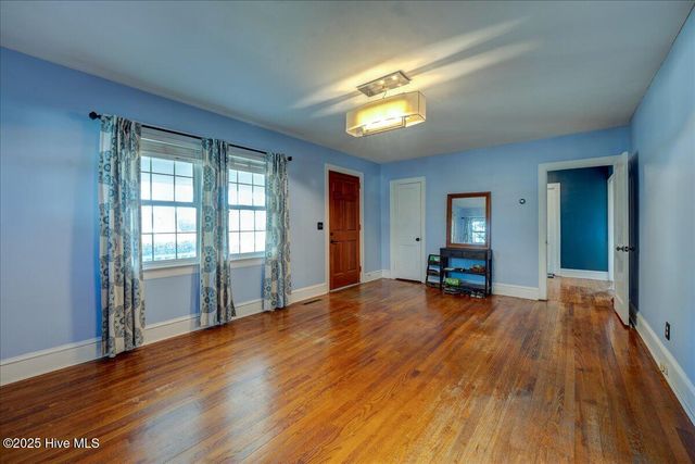 1103 Oakdale Avenue, New Bern, NC 28562