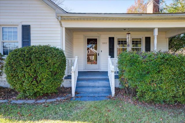 1103 Oakdale Avenue, New Bern, NC 28562