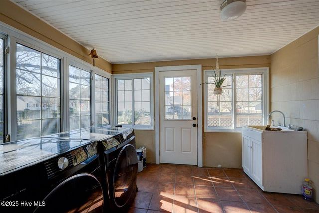 1103 Oakdale Avenue, New Bern, NC 28562