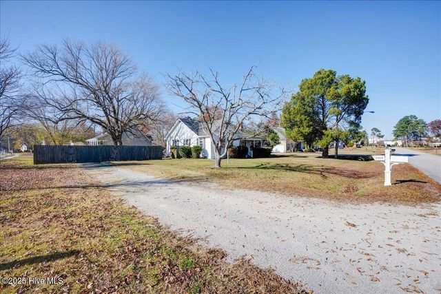 1103 Oakdale Avenue, New Bern, NC 28562