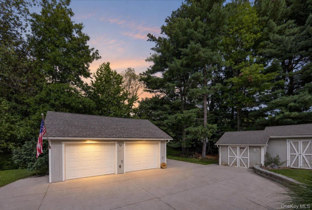 2 Linden Drive, Newburgh, NY 12550 — photo 4