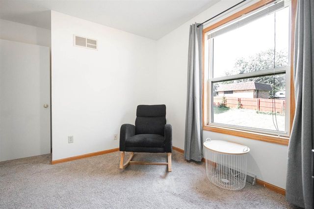 310 Marlboro Avenue, Edgerton, WI 53534