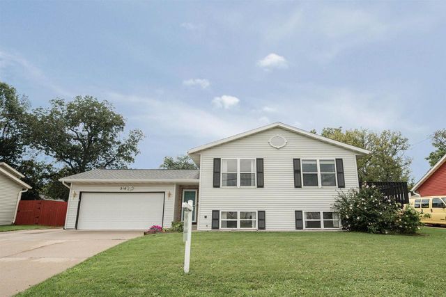 310 Marlboro Avenue, Edgerton, WI 53534