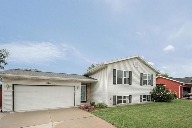 310 Marlboro Avenue, Edgerton, WI 53534