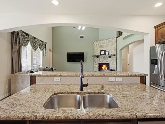 13081 Viola Drive, Frisco, TX 75033