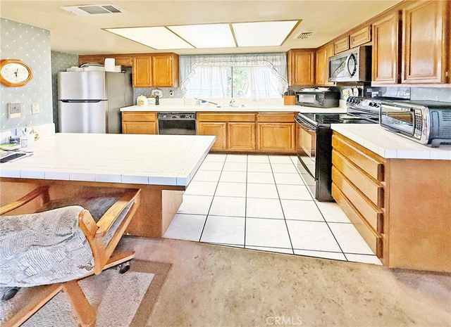 11386 Ivory Avenue, Fountain Valley, CA 92708