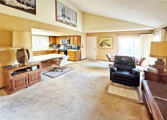 11386 Ivory Avenue, Fountain Valley, CA 92708