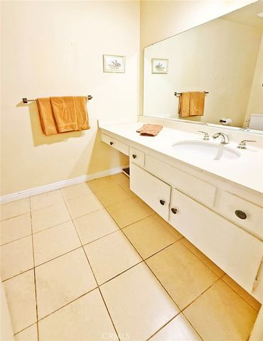 11386 Ivory Avenue, Fountain Valley, CA 92708