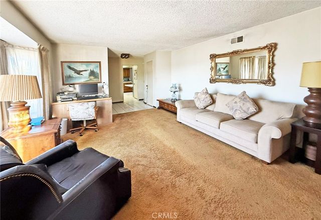 11386 Ivory Avenue, Fountain Valley, CA 92708