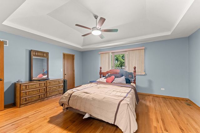 10241 Royal Court, Mokena, IL 60448