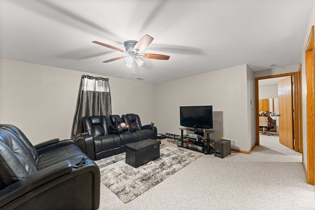 10241 Royal Court, Mokena, IL 60448