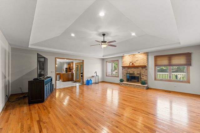 10241 Royal Court, Mokena, IL 60448