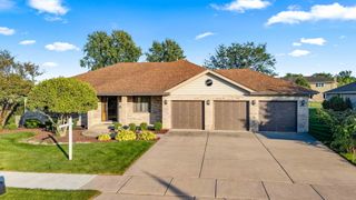 10241 Royal Court, Mokena, IL 60448