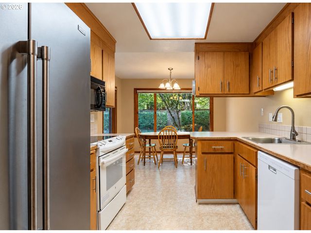 14803 Ne SACRAMENTO St 83, Portland, OR 97230